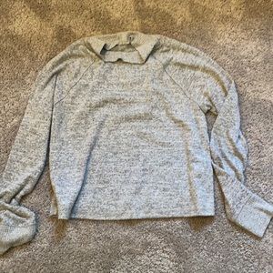Cute cute and soft sweater with a mock neck, super stretchy
